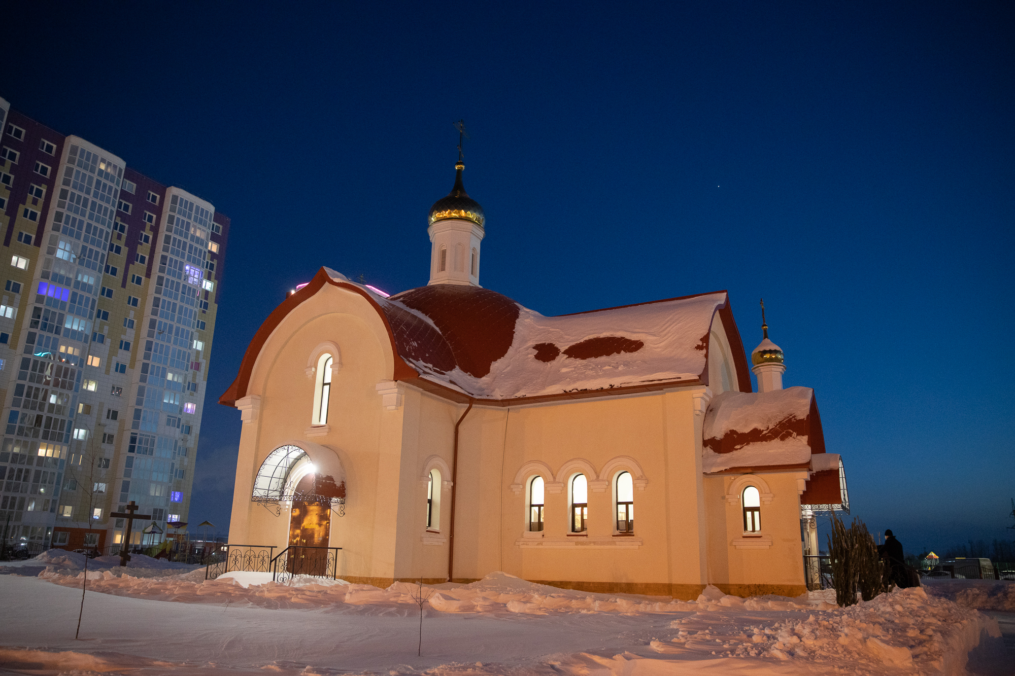 Церковь в Прокопьевске зимой