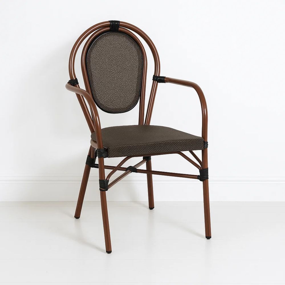 Silla Provence Parisina Rattan con reposabrazos - Café Oscuro