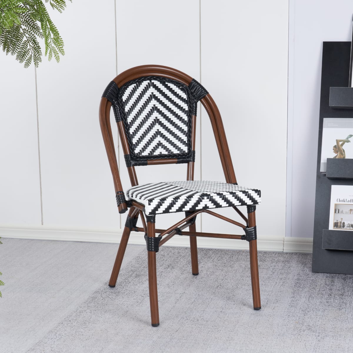 Silla Bistro Parisina Rattan - Blanca con negro