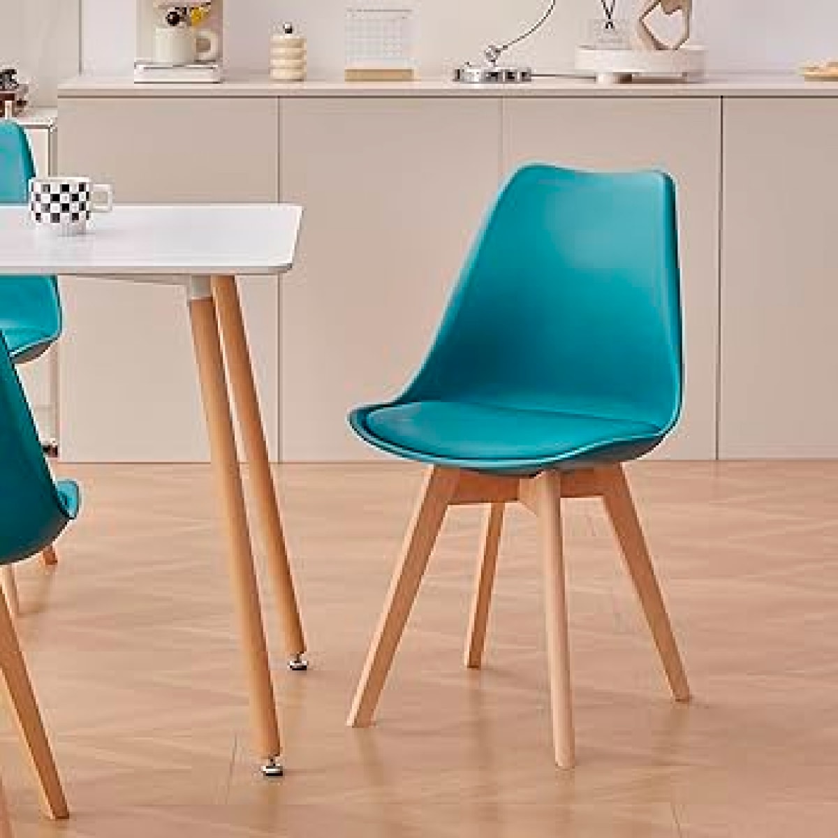 Silla Tulip Acolchada - Blanca