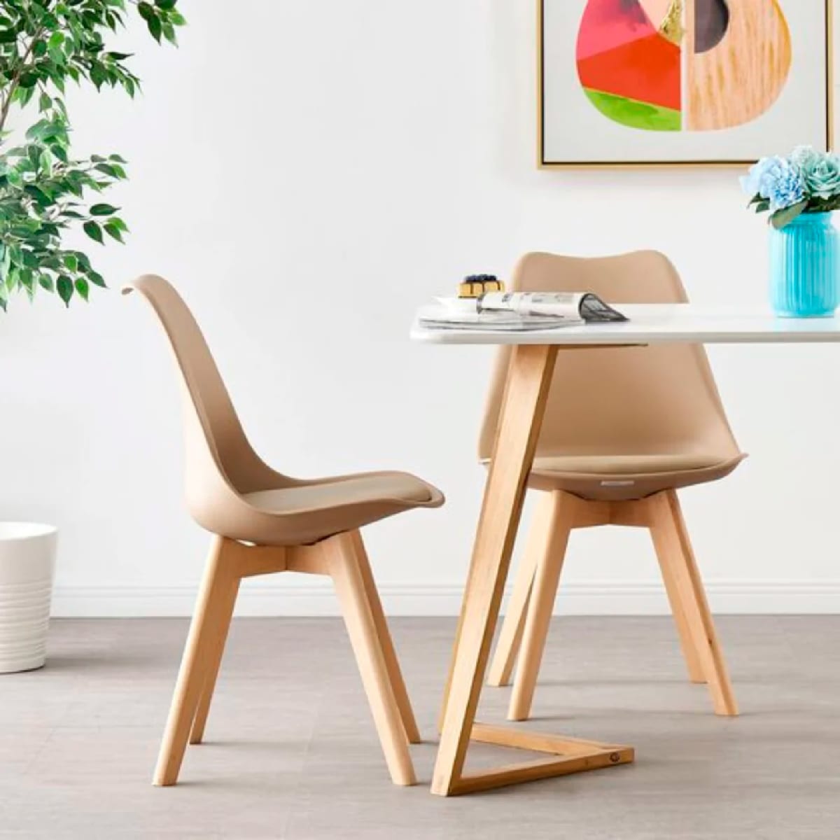 Silla Tulip Acolchada - Negra