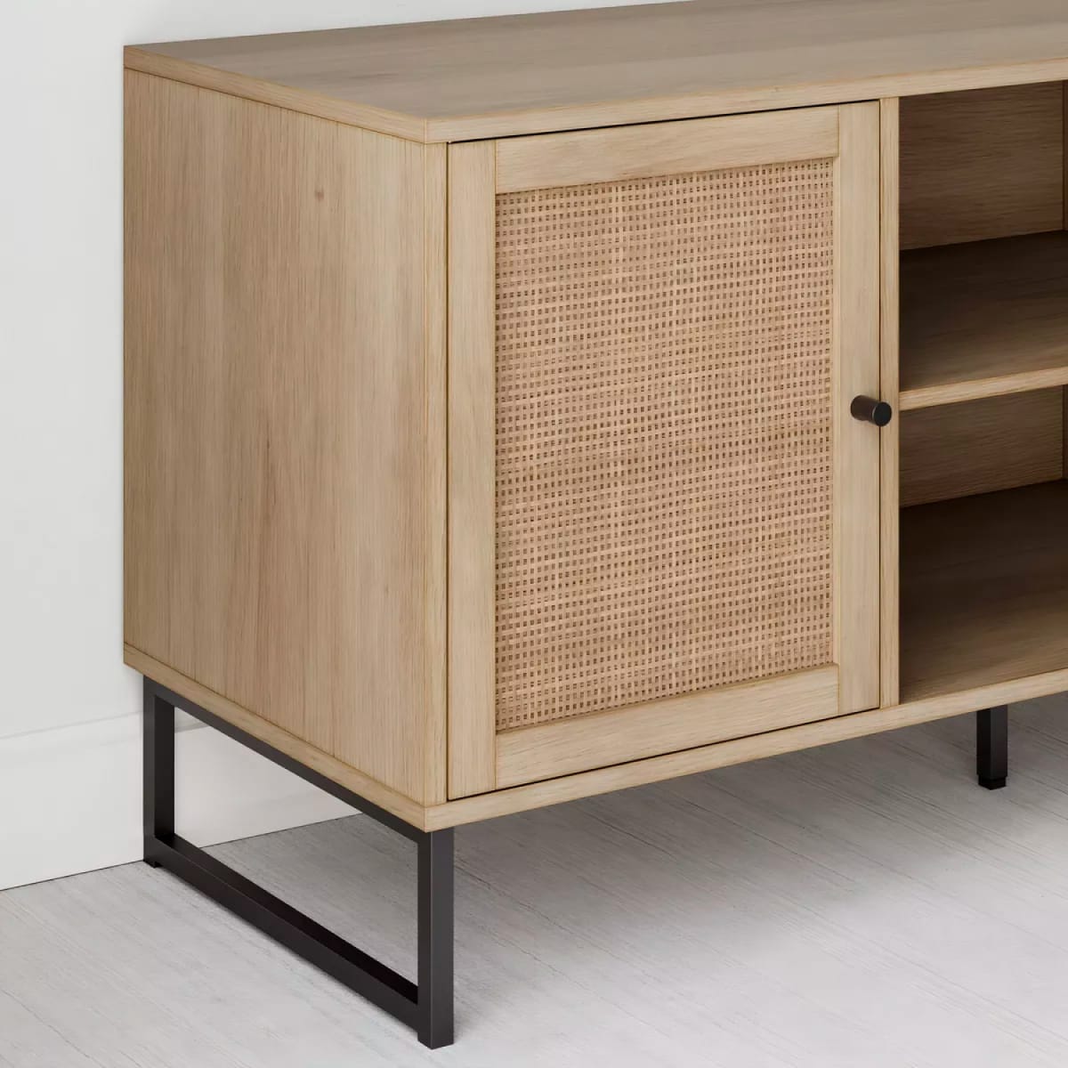 Rack de TV o Buffet Rattan Rustico Dos Puertas