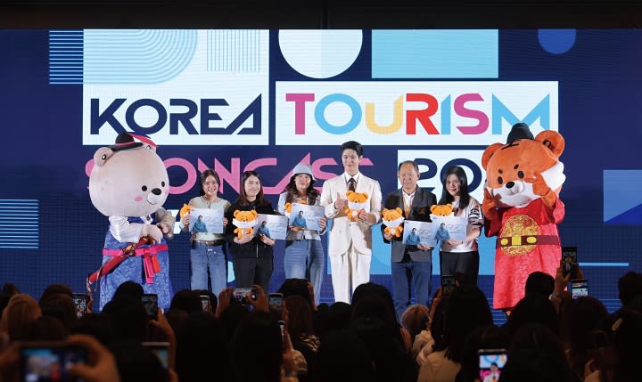 2026 태국국제여행박람회에서 한국관광 명예홍보대사 박보검이 한국 관광을 홍보하는 모습