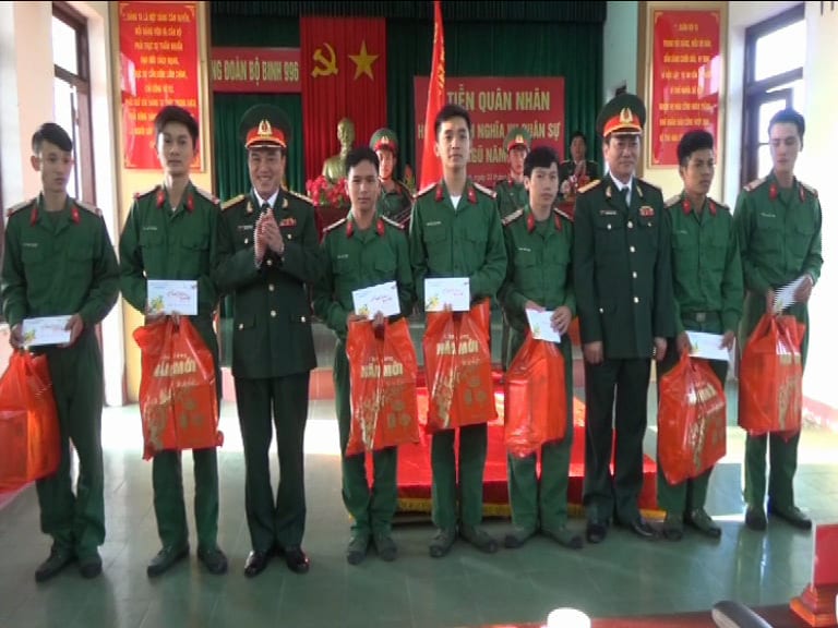 Bộ CHQS tỉnh tiễn quân nhân hoàn thành nghĩa vụ tại ngũ năm 2019