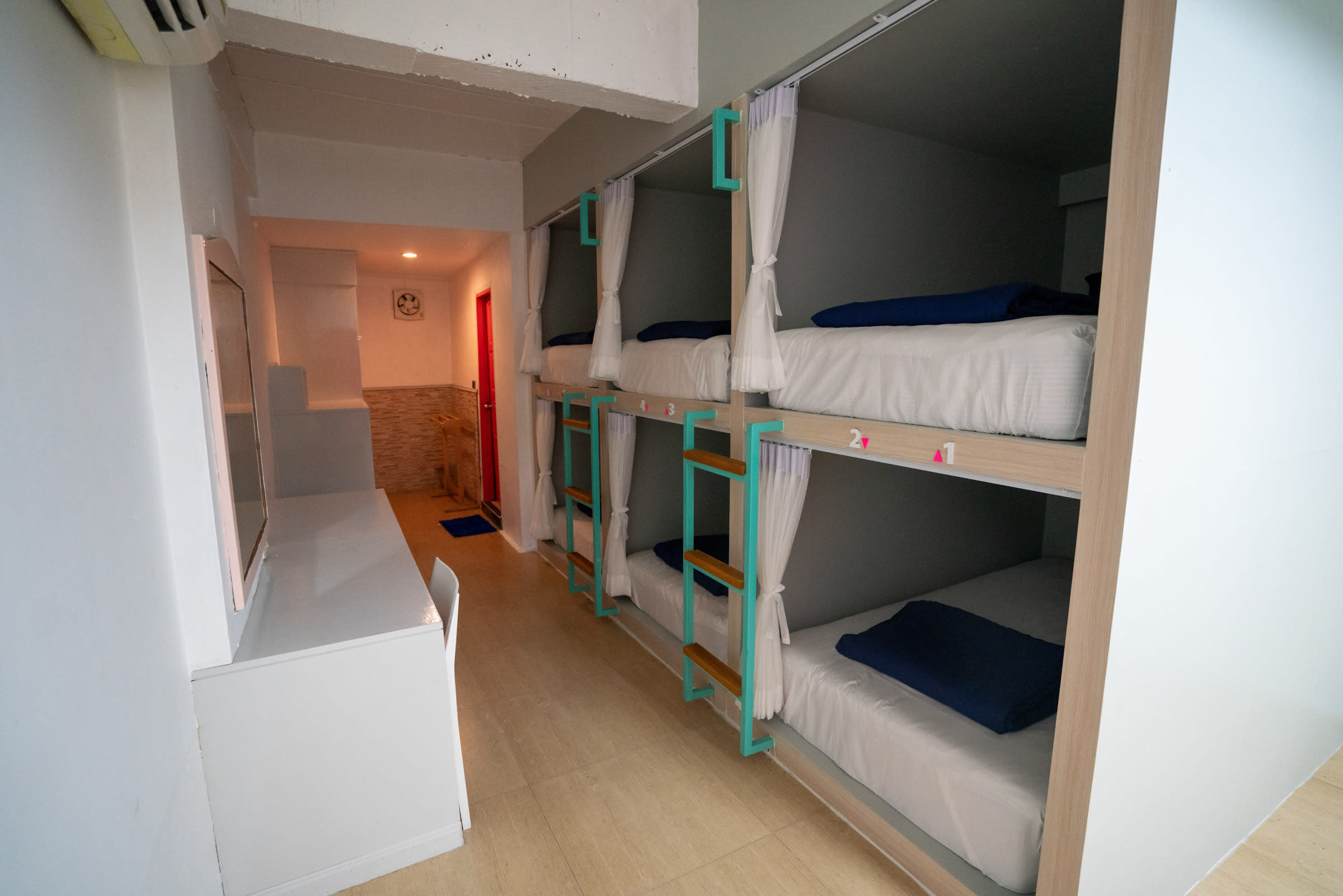 Base Ao Nang Beach -21 hostel image