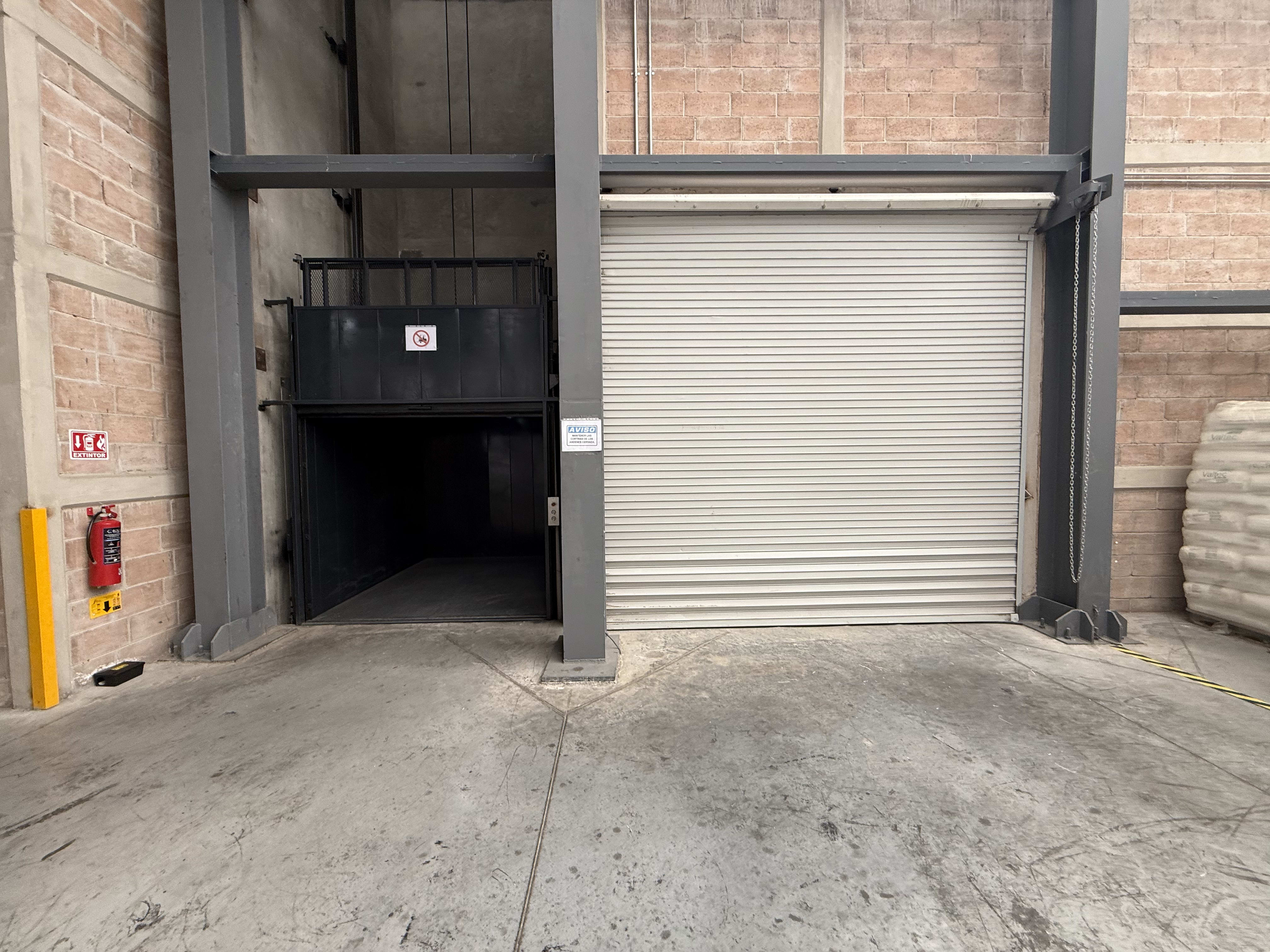 Bodega en renta en San Mateo Atenco — Nave San Mateo TK-068, 6,000 m² con 5 andenes — foto 4