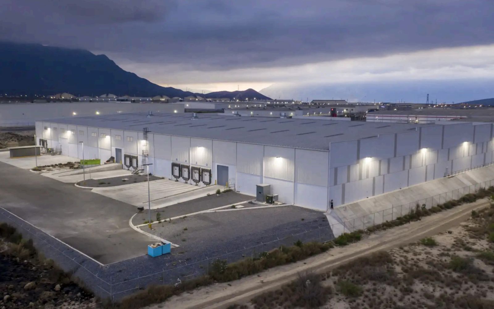 Bodega en renta en Santa Catarina, Monterrey Nuevo León — NL-009 Edificio de Inventario III foto 1