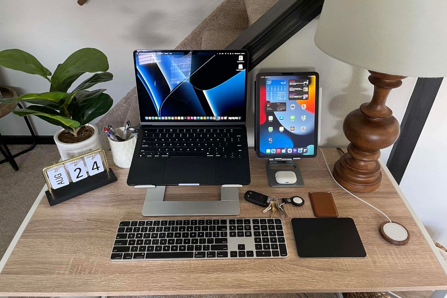 macbook-and-ipad