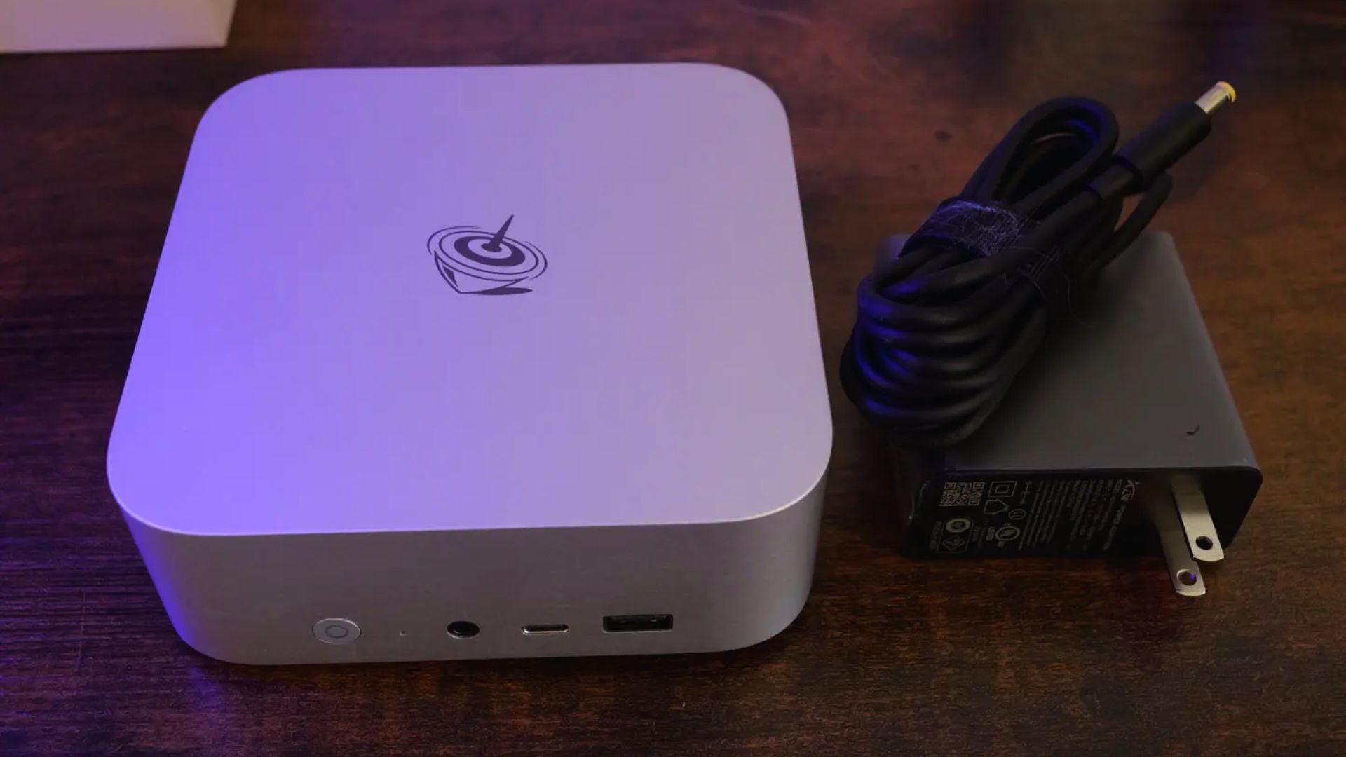 adopter-power-supply-for-mini-pc