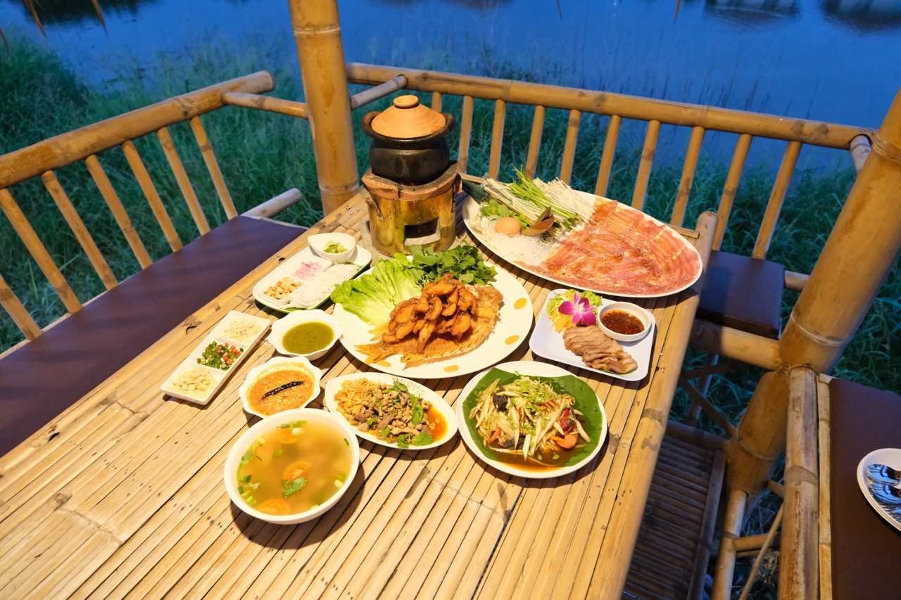 มุมแซ่บ มุมอร่อย ลำลูกกาคลอง5