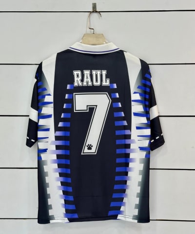 Raul #7 – Real Madrid Away Jersey (1994/96 Retro Fan Edition)