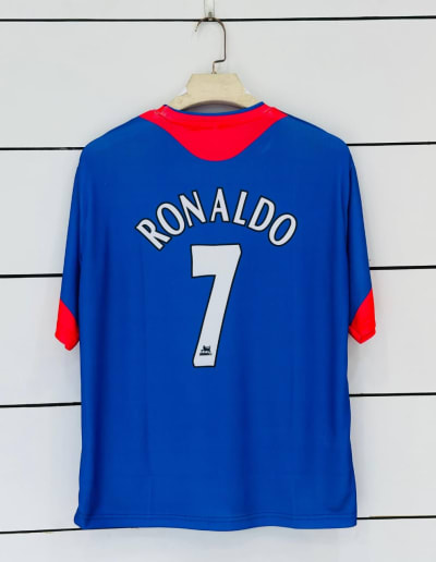 Ronaldo #7 – Manchester United 2005/06 Away Jersey