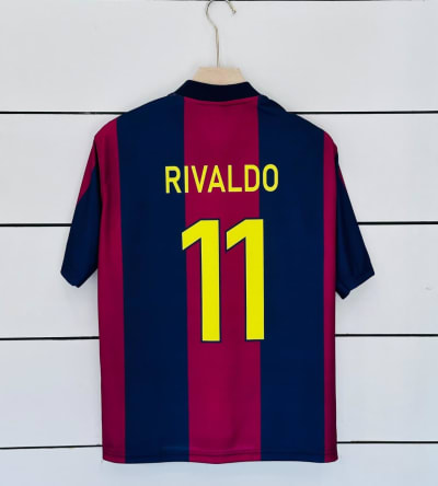 Rivaldo #11 – FC Barcelona 1998/99 Home Jersey