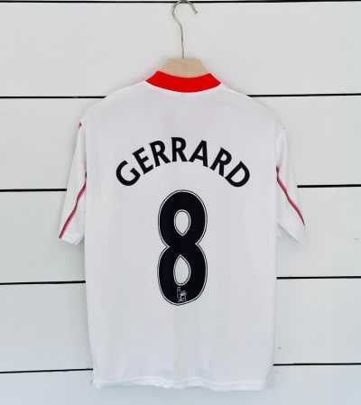 Gerrard #8 – Liverpool FC 2010/11 Away Jersey