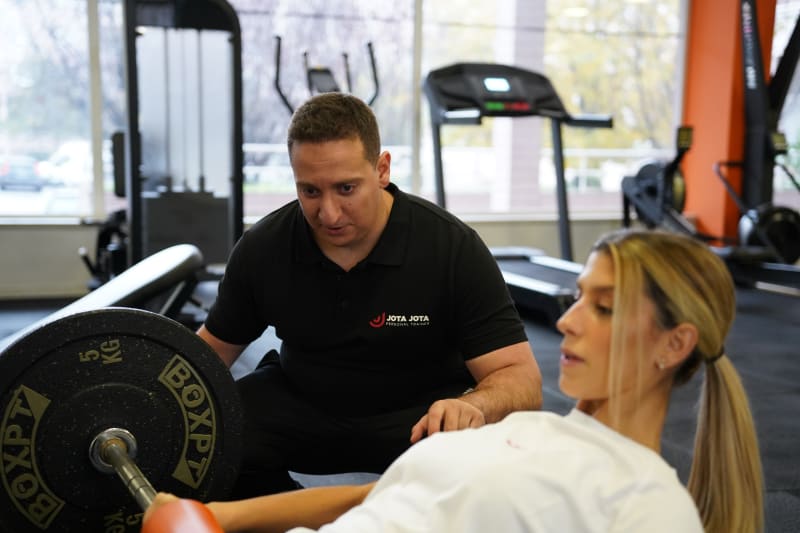 Atleta a realizar exercício cardiovascular intenso
