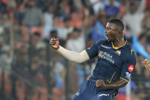 IPL 2026: Impactful Holder shines in Titans’ win over RCB