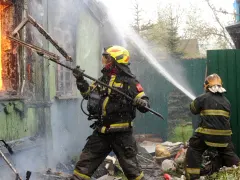 Пожарные Приморья справились с 13 возгораниями за сутки