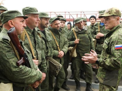 Глава Приморья проверил условия проживания мобилизованных жителей края в воинской части в поселке Сибирцево