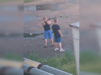 Двое мужчин открыли стрельбу в Уссурийске