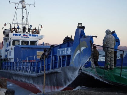Плашкоут на остров Путятина запущен после ремонта