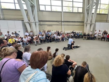 ЕР обучит оказанию первой помощи и навыкам при ЧС