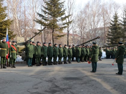 Минутой молчания почтили память погибших защитников Отечества в Уссурийске