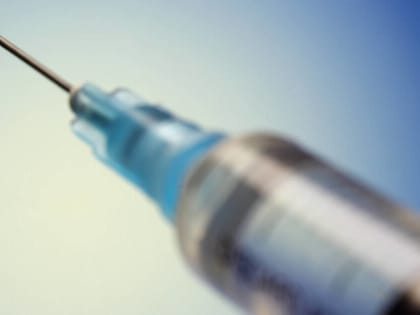 Вирусологи высказались по поводу вакцинации просроченными препаратами