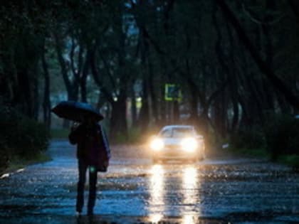 Очередное штормовое предупреждение объявлено в Приморье на ближайшую ночь