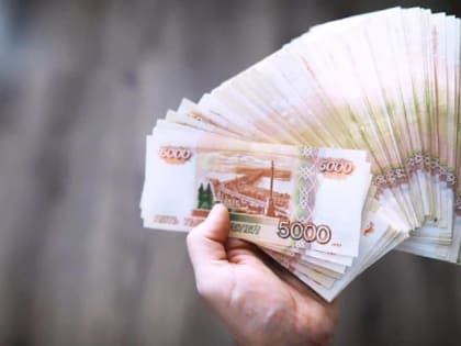 Более 150 млрд рублей выплатят медикам дополнительно в 2023 году