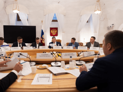 Закон о едином операторе наружной рекламы уничтожит эту отрасль, считают в ЛДПР