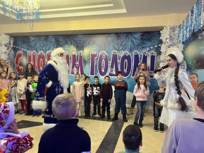 Подарить новогоднее волшебство приморским детям помогают депутаты ЕР