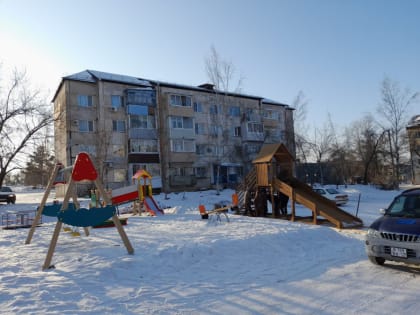 ПРОЕКТ «ДЕТСКИЙ ДВОРИК» ЗАВЕРШАЕТСЯ УСТАНОВКОЙ ЗИМНЕЙ ГОРКИ