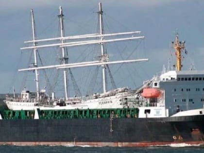 Крупное судно известной судоходной компании выставят на торги