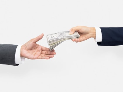 Деньги точно вернут. Новые подробности о заблокированных сбережениях россиян