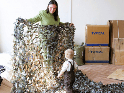 Около 10 тысяч единиц различной одежды и экипировки отправили на фронт волонтеры Приморья