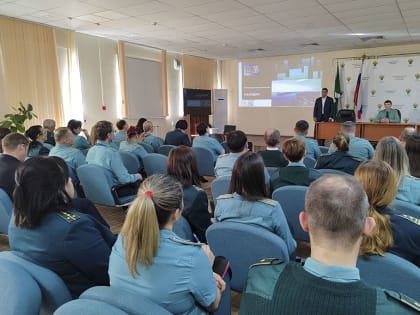 Глава Находки проводит встречи в трудовых коллективах