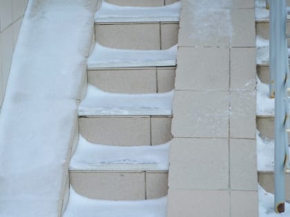 Во Владивостоке ремонтируют лестницы: адреса