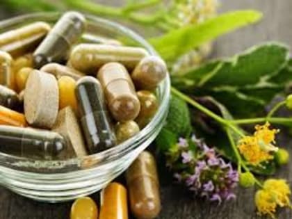 Выгодно продвигать: Почему в аптеках покупателям часто предлагают БАДы вместо лекарств