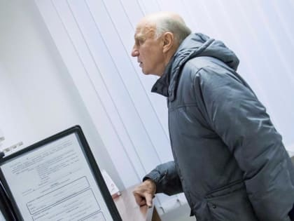 Придется в любом случае. Всех, кто получает пенсию, ждет новое неожиданное правило с 10 ноября