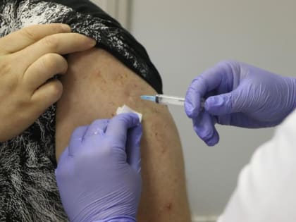 «Ни в коем случае». Появились новые неожиданные данные о прививках от ковида