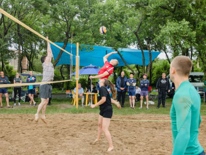 ССК «Звезда» провел турнир по пляжному волейболу