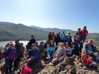 Прогуляться до Дивана приглашают приморцев