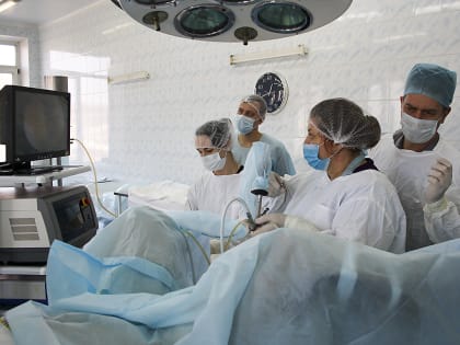 Находкинские урологи внедряют новые щадящие методики оперативного лечения пациентов