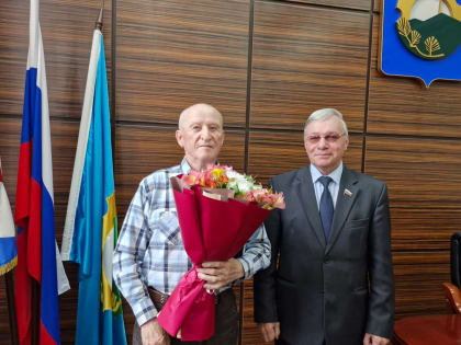 Трем арсеньевским семьям вручены Почетные знаки Приморского края «Семейная доблесть»