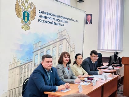 Исполняющий обязанности начальника отдела по вопросам регионального законодательства и регистрации уставов муниципальных образований принял участие в викторине посвященной Дню Конс
