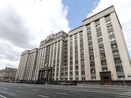 В России официально продлят майские каникулы с 1 по 9 мая и сократят новогодние с 1 по 3 января?