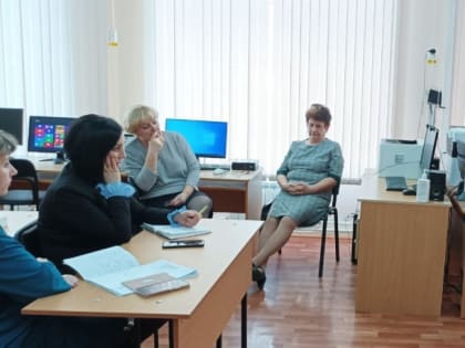 ВСТРЕЧИ С КОЛЛЕКТИВАМИ ШКОЛ ПРОДОЛЖАЮТСЯ