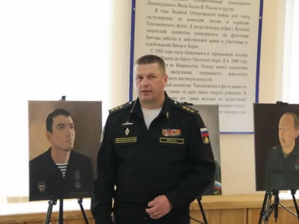 Депутаты Думы города Владивостока приняли участие в организации и открытии выставки, посвященной участникам СВО