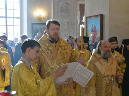 В канун дня памяти перенесения мощей святителя Феофана, Затворника Вышенского, митрополит Владимир возглавил всенощное бдение