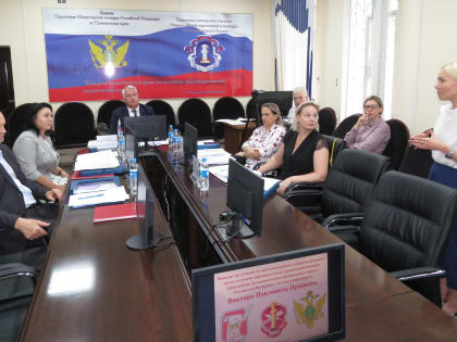 В Главном управлении Минюста России по Приморскому краю прошел конкурс на лучшую студенческую работу в области нотариата